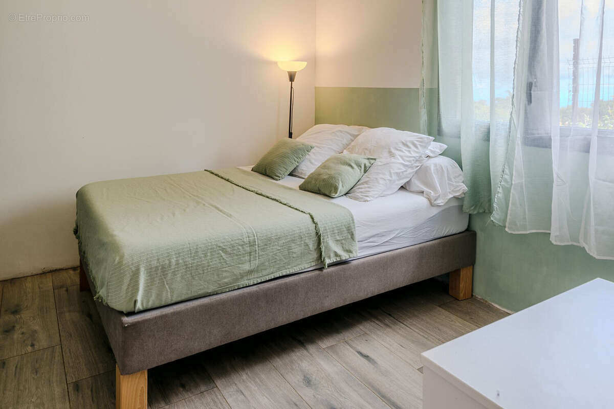 Maison 125 m² à Saint-Paul  - photo 7