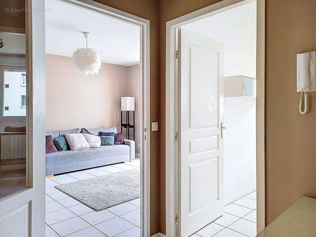 Appartement à TASSIN-LA-DEMI-LUNE