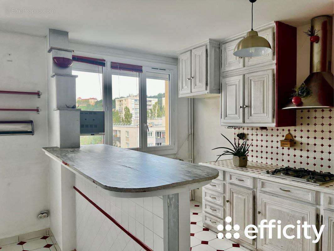 Appartement à SAINTE-FOY-LES-LYON