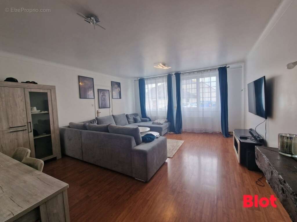 Maison à LOUVIGNE-DE-BAIS