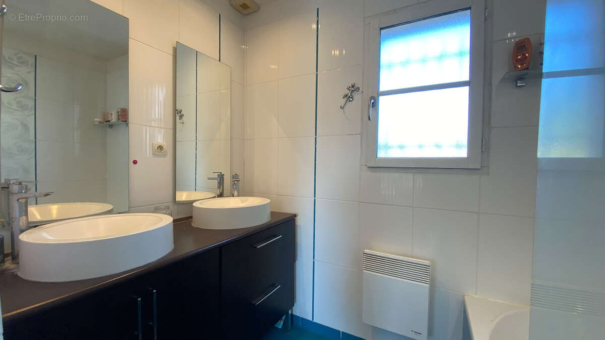 Maison familiale de 159 m2 avec studio indépendant - photo 6