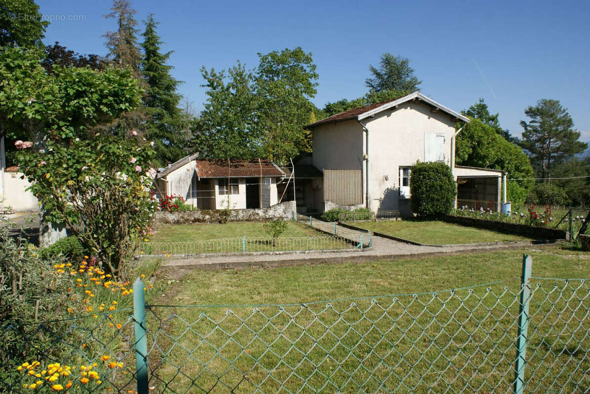 Maison à LES AVENIERES