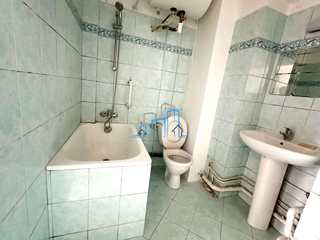 Appartement à PARIS-10E
