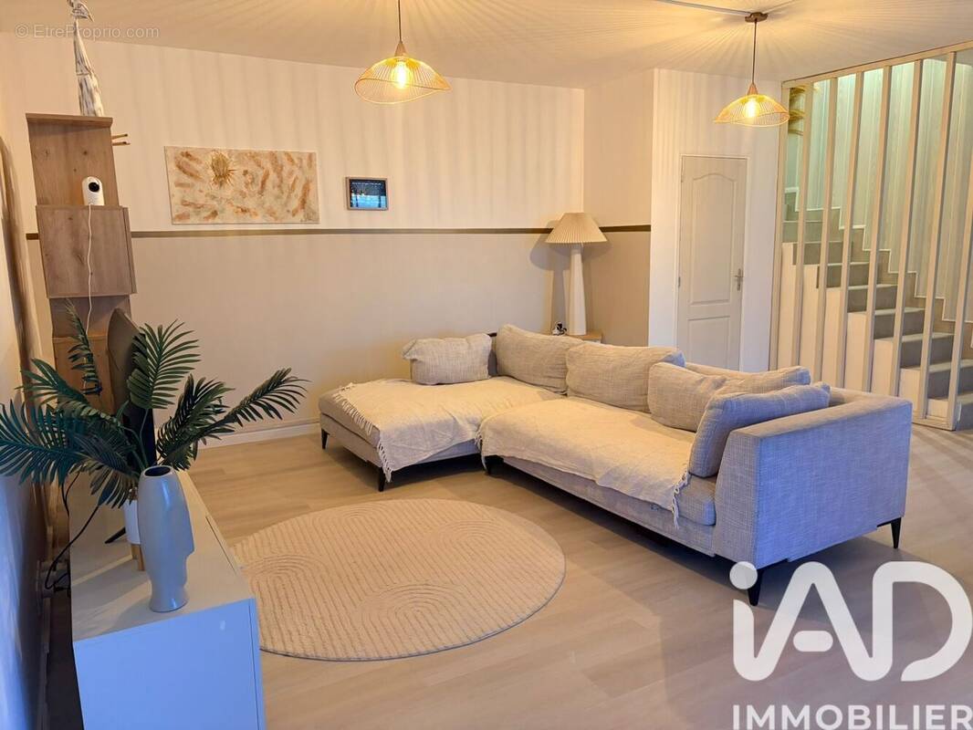 Photo 1 - Maison à SAINT-DENIS