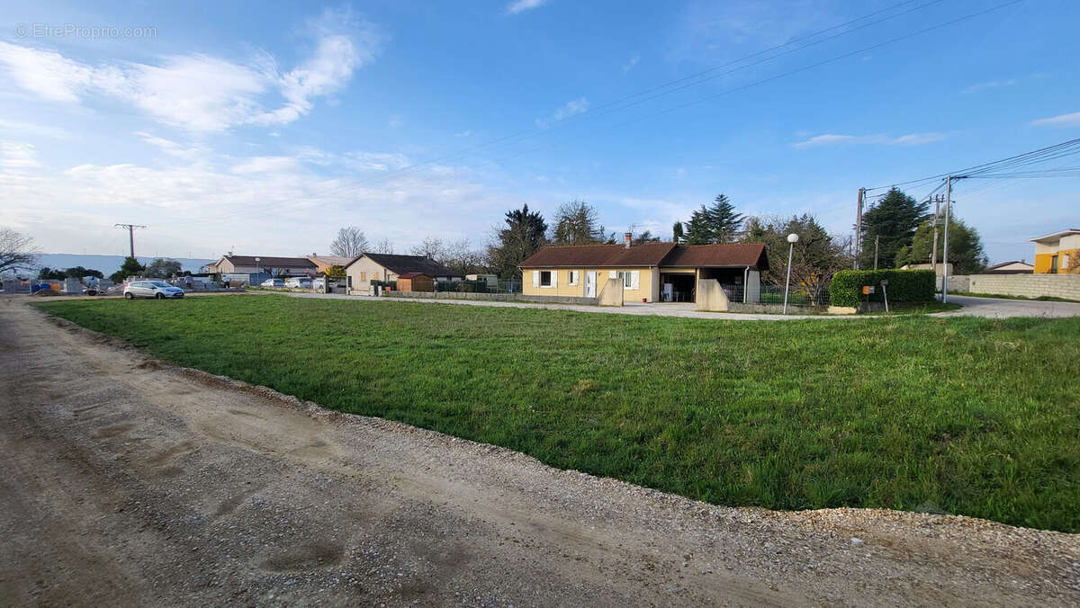 Terrain à BEAUREPAIRE