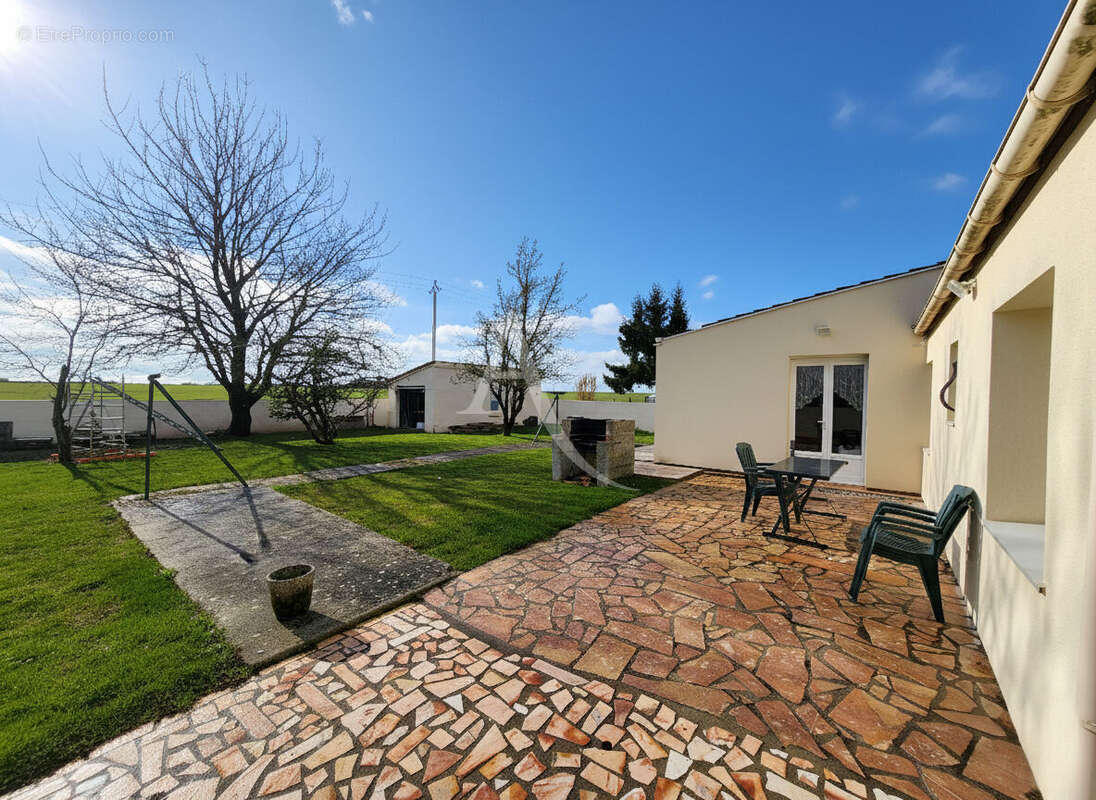 Maison à DOURDAN