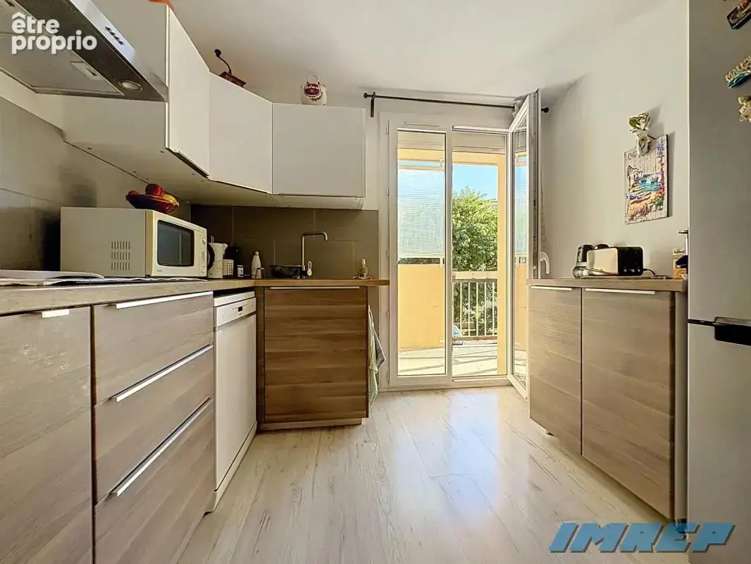 Appartement 4 pièces 73 m² à vendre à Marseille-9e (13009) - photo 2