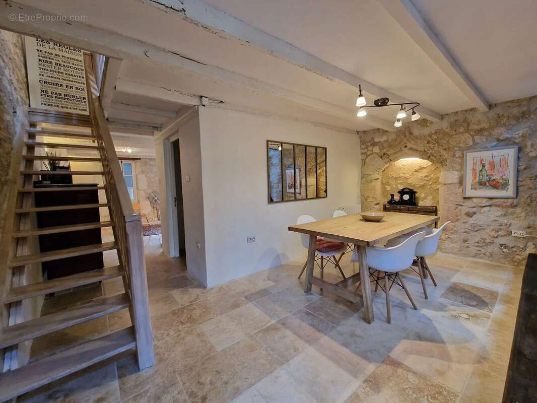Maison à EYMET