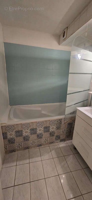 Appartement à LA TOUR-D'AIGUES