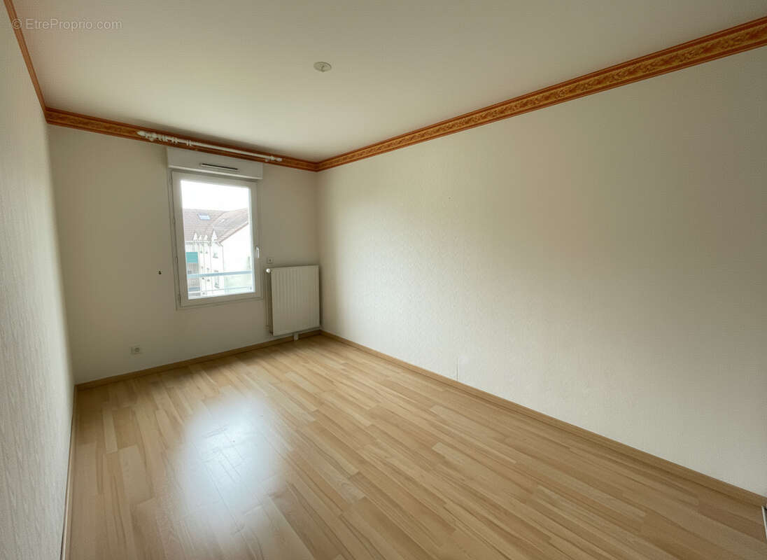 Appartement à MAINVILLIERS