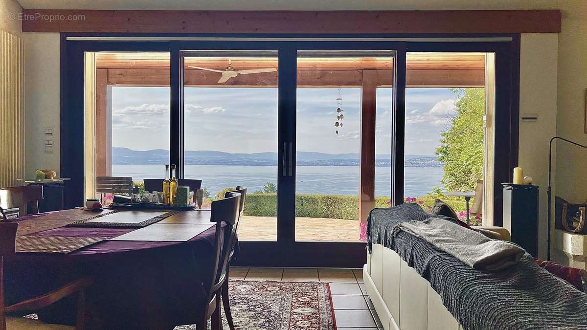 Maison à NEUVECELLE