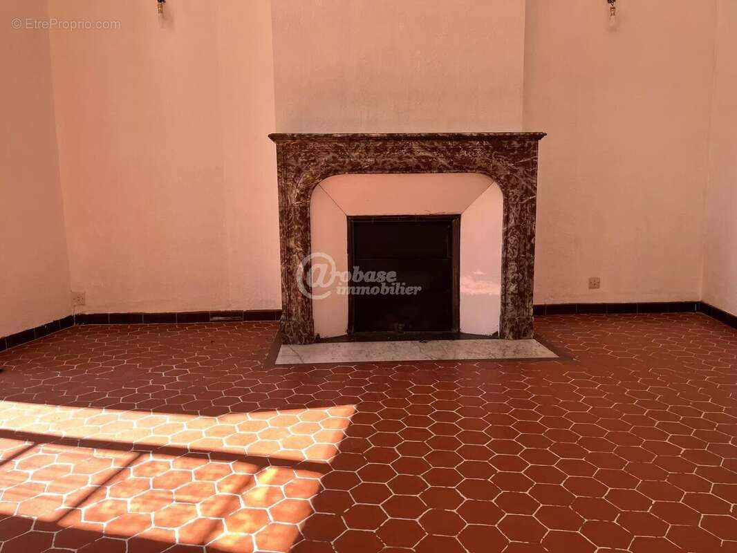 Appartement à MARSEILLE-6E