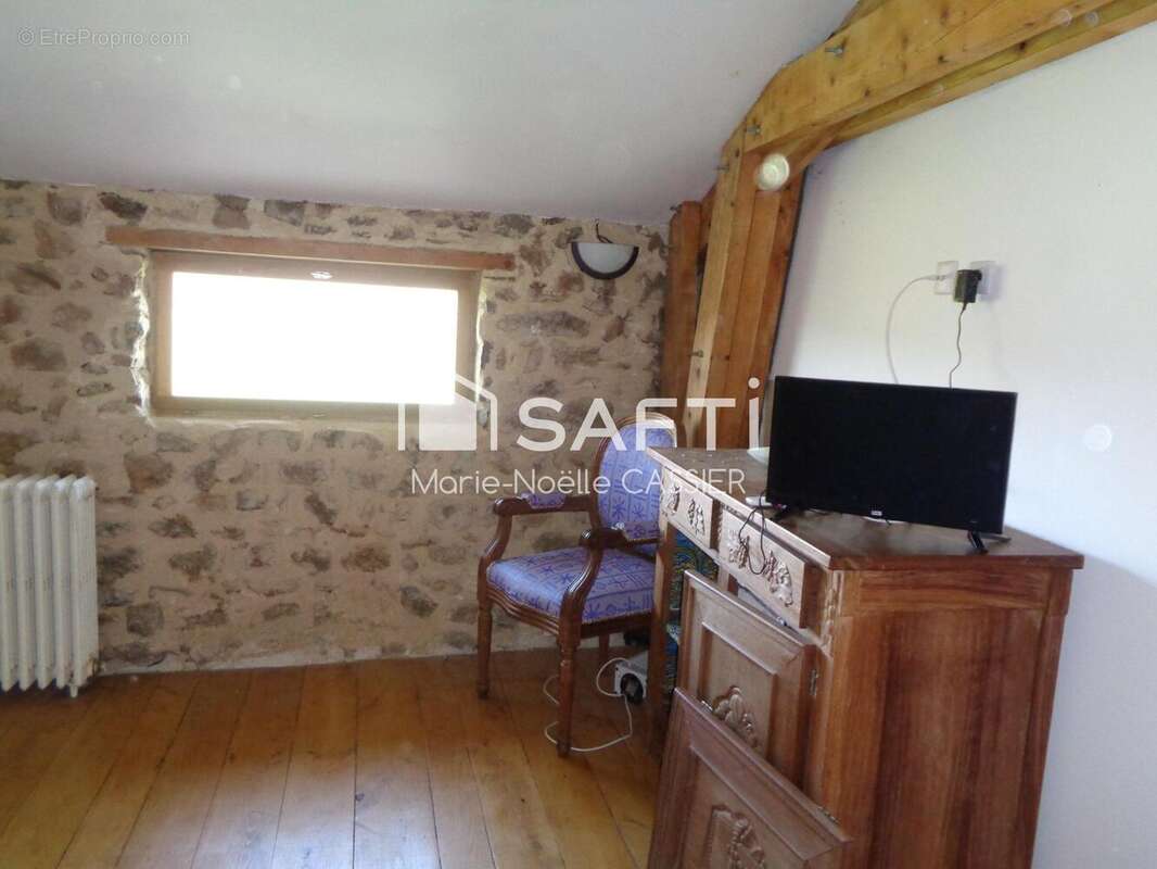 Maison 170 m² à Saint-Sylvestre  - photo 8
