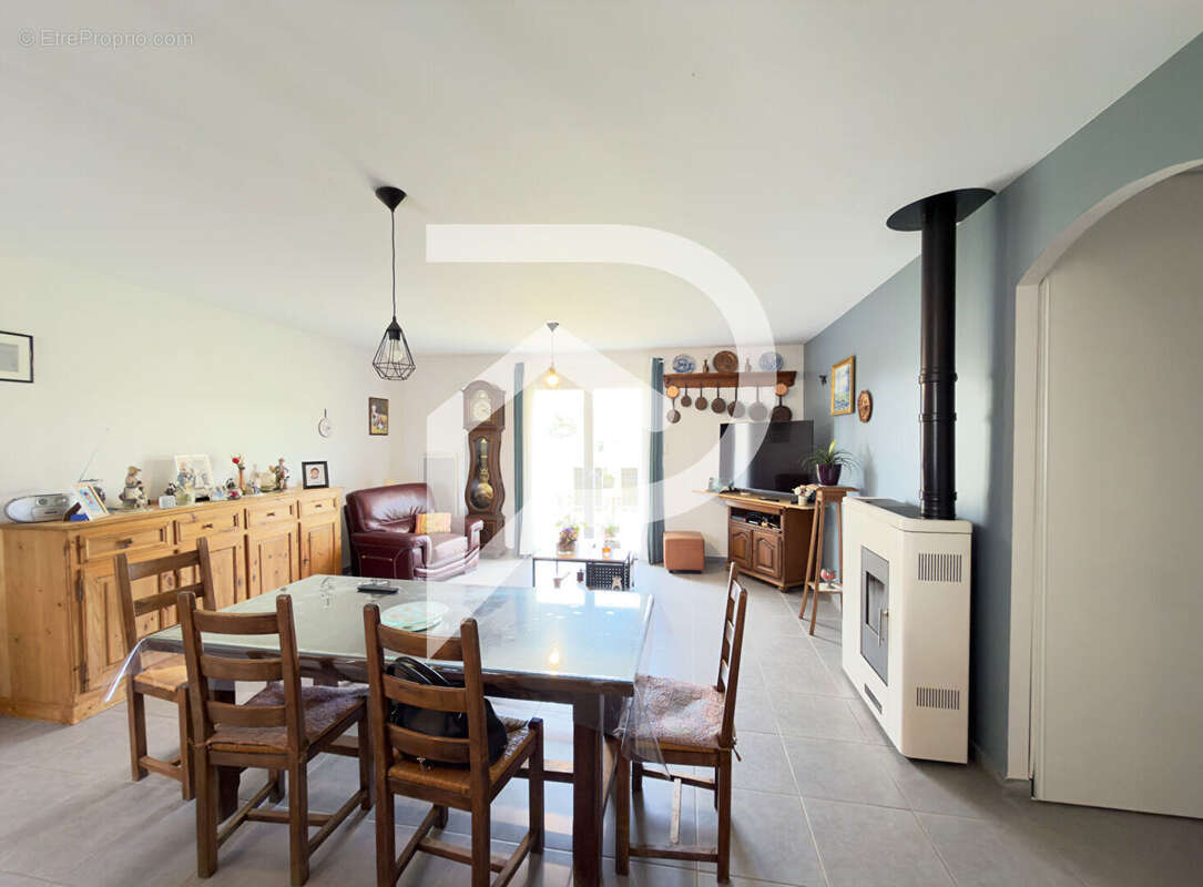 Maison à MOULEYDIER