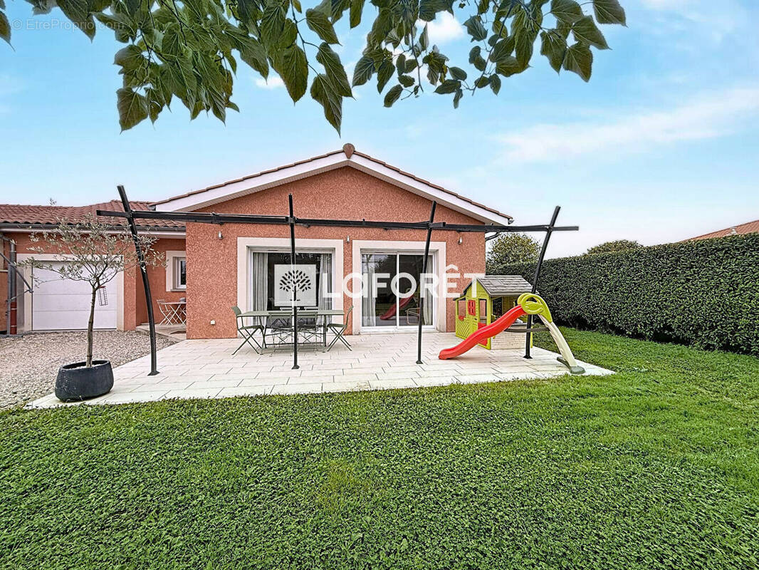 Maison à L&#039;ABERGEMENT-CLEMENCIAT