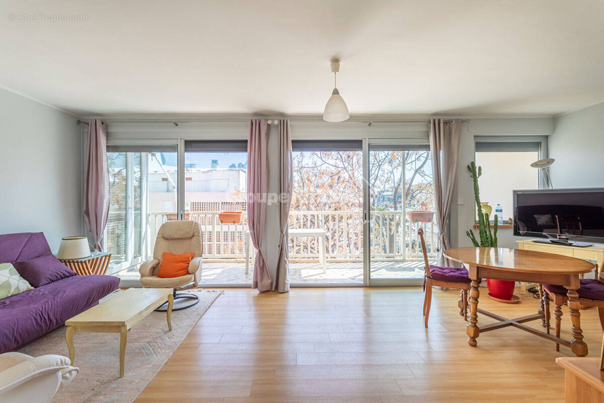 Appartement à CARRY-LE-ROUET