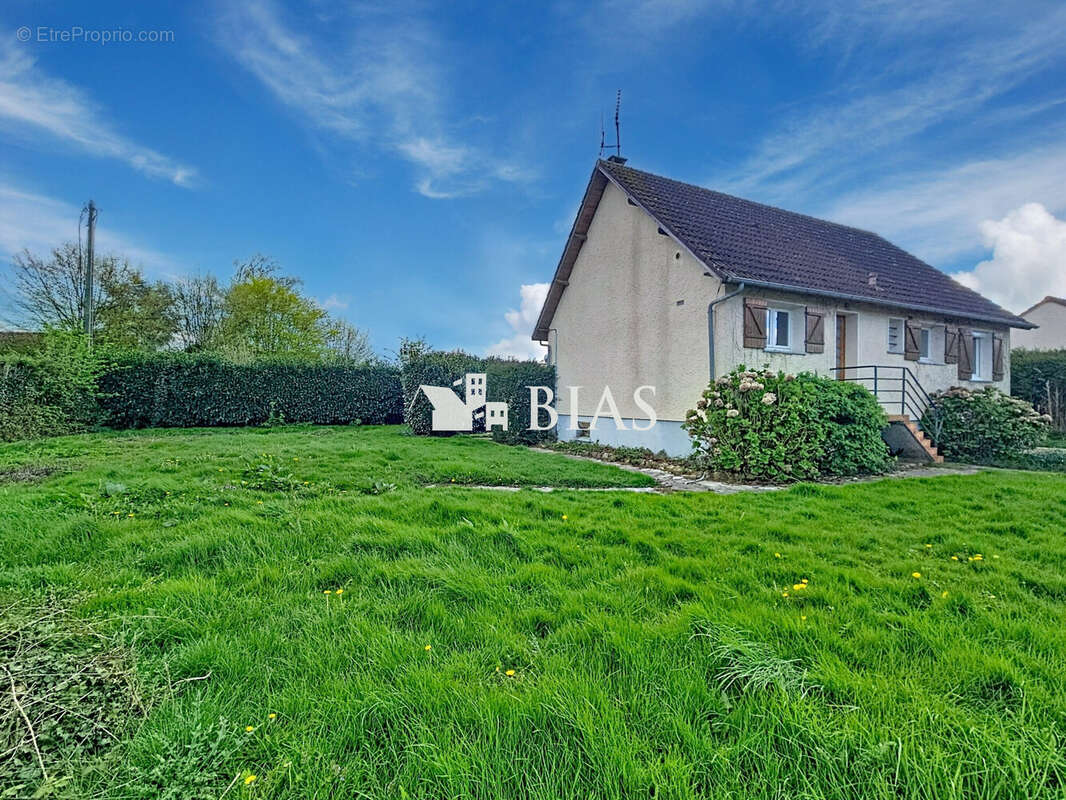 Maison à LE NEUBOURG