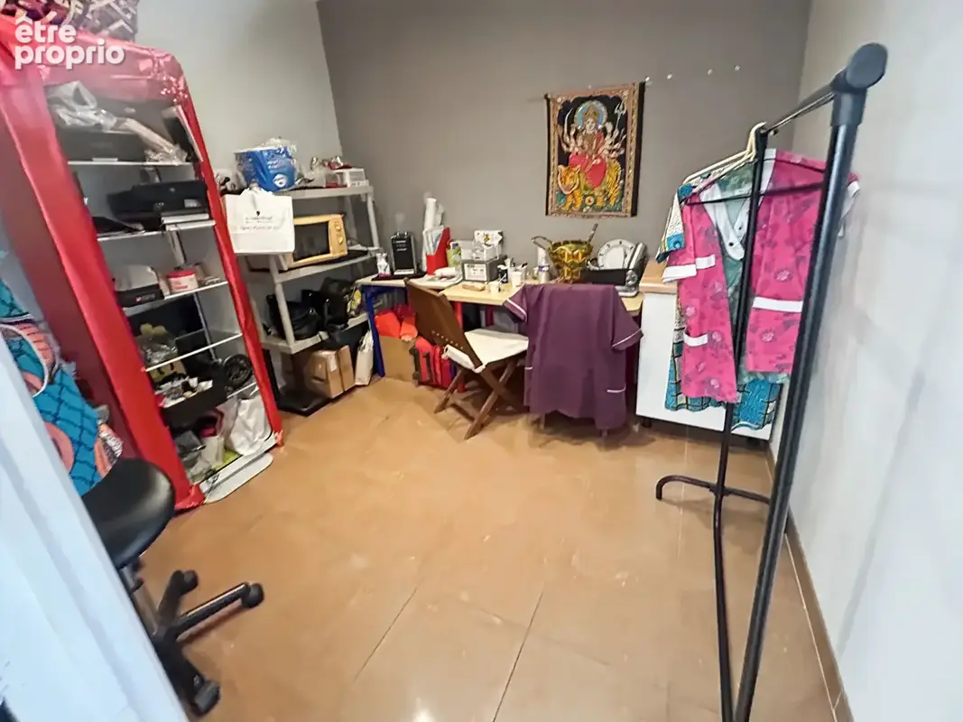 Local commercial 69m² à vitrolles - photo 6