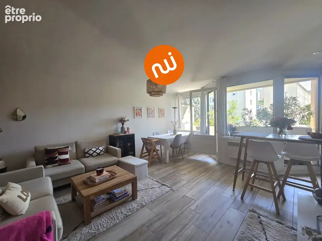 Appartement T3 - 69m² - Parking et cave - photo 3
