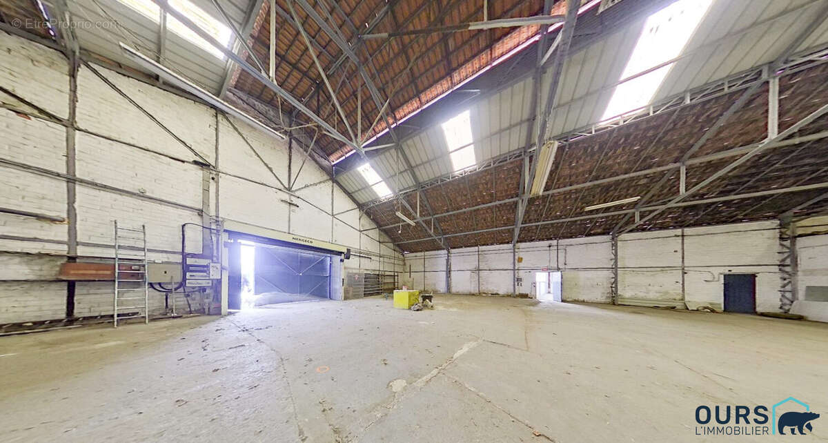 Commerce à MANTES-LA-JOLIE