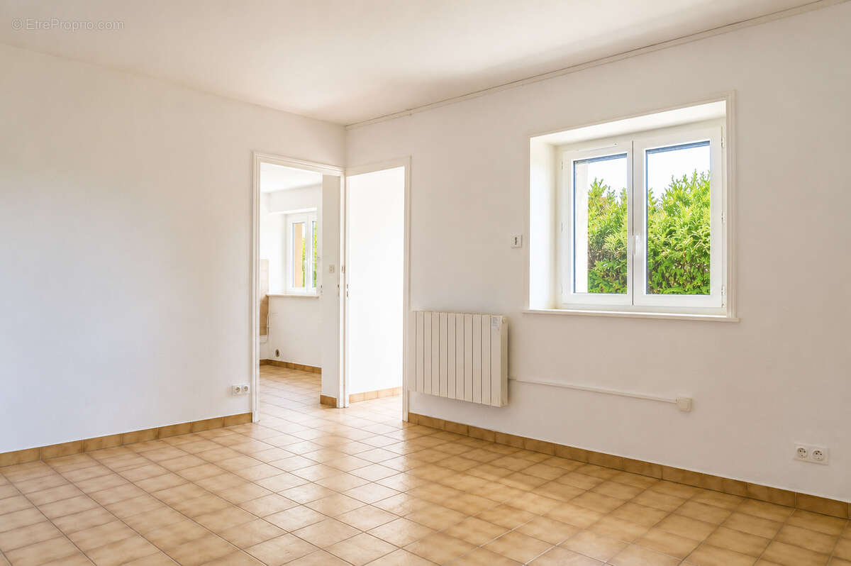 Appartement à CHARBONNIERES-LES-BAINS