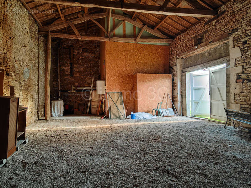 Maison à SAUZE-VAUSSAIS