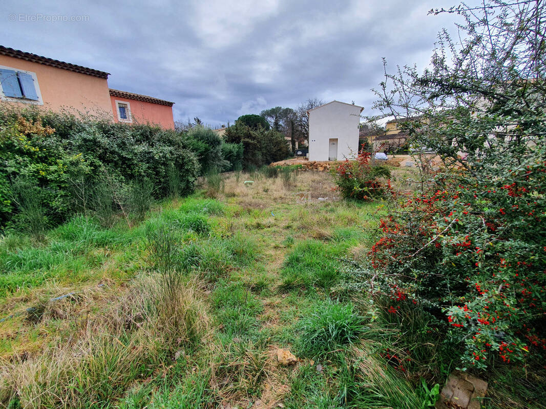 Terrain à FAYENCE