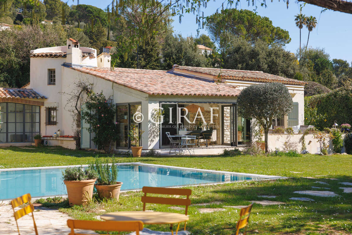 Maison à LA COLLE-SUR-LOUP