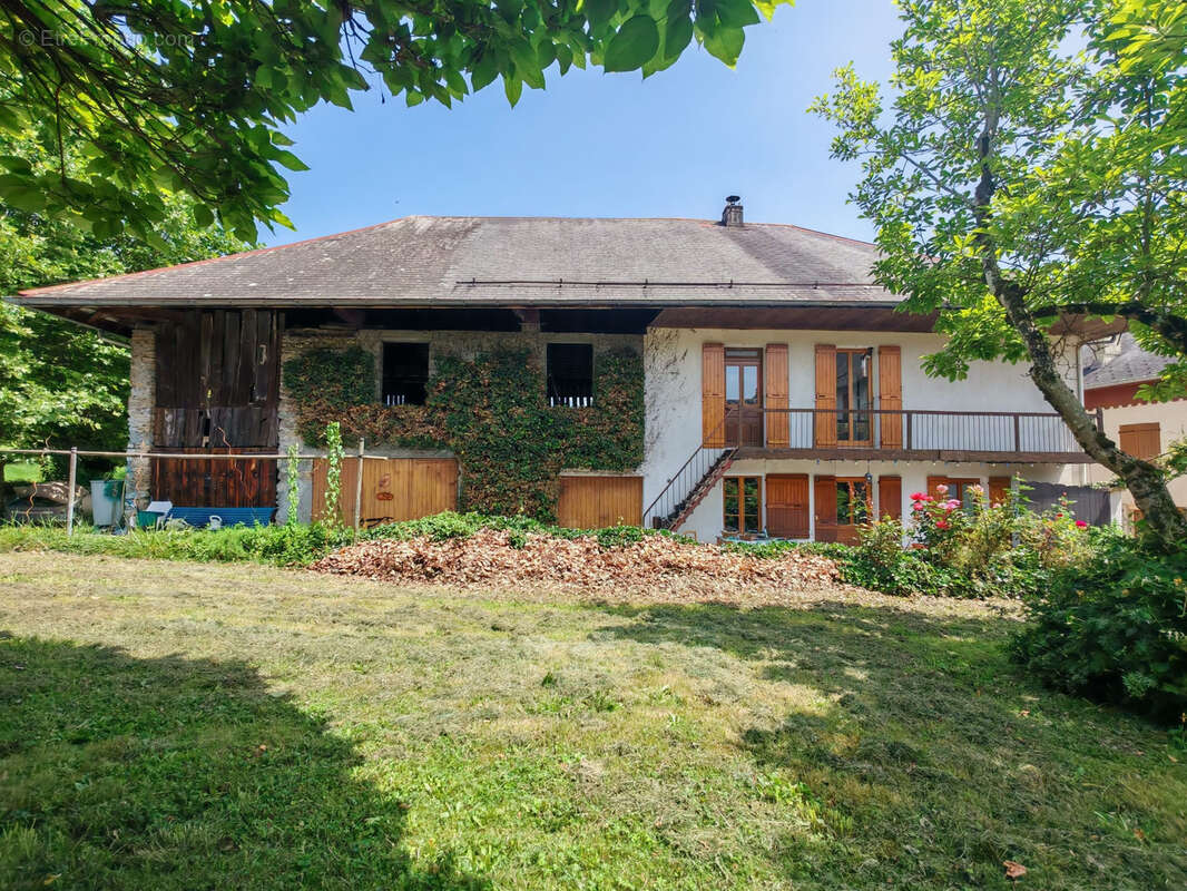 Maison à CHAMOUSSET