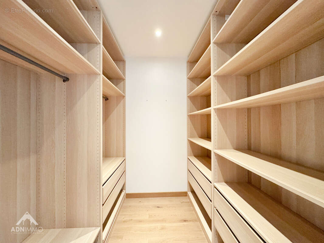 Appartement à SAINT-GENIS-POUILLY