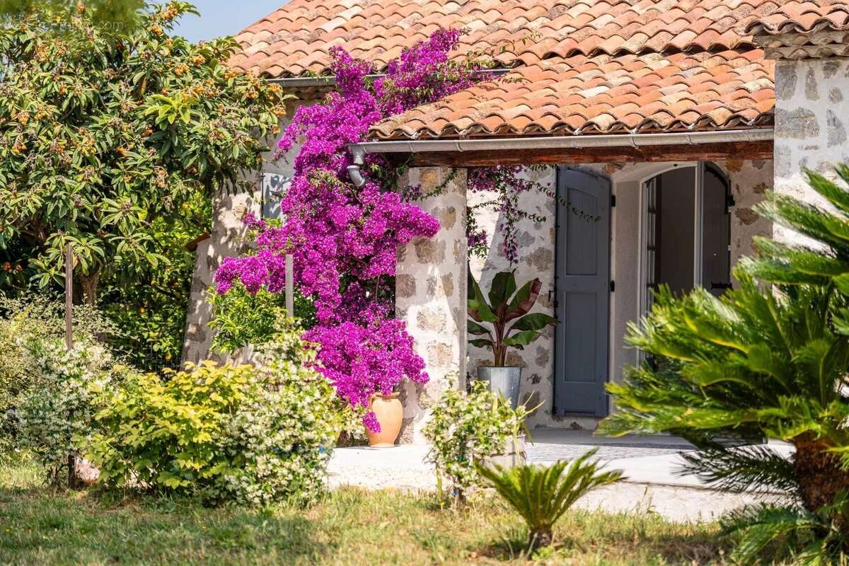 Maison à MOUANS-SARTOUX