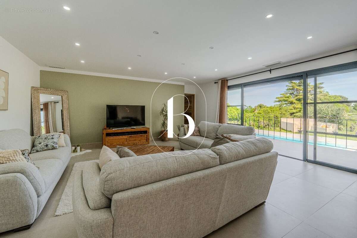 Maison à GOUDARGUES