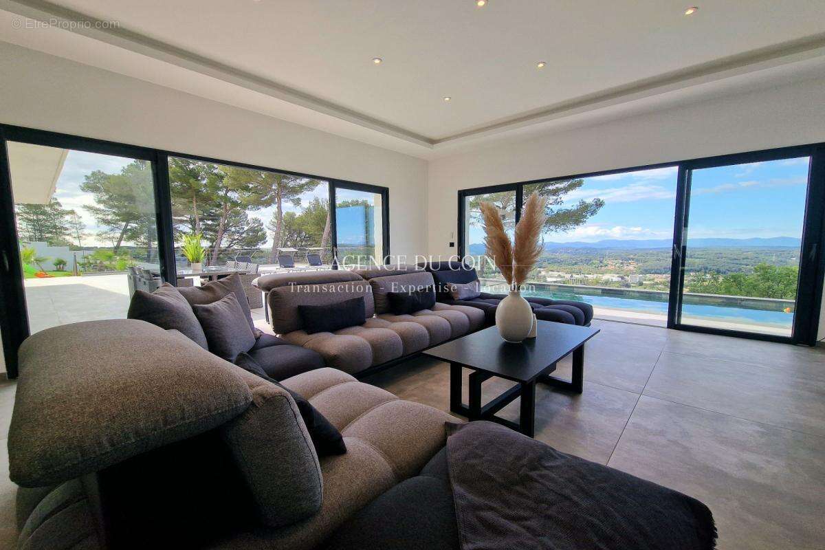 Maison à DRAGUIGNAN