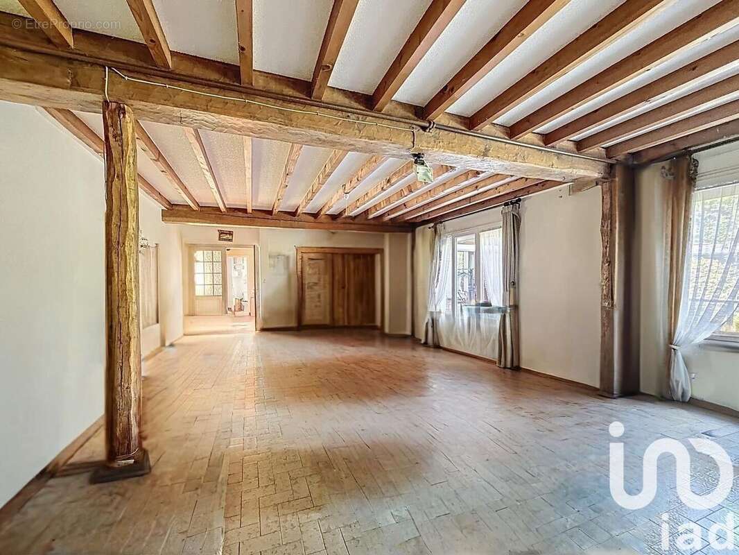 Maison 190 m² à Passy-Grigny  - photo 6