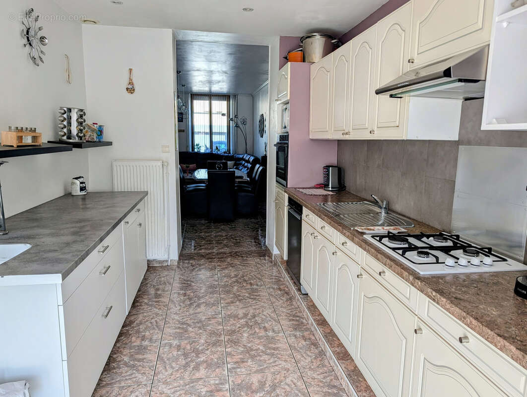 À VENDRE   Maison familiale avec jardin plein sud et aucun travaux à prévoir - photo 4