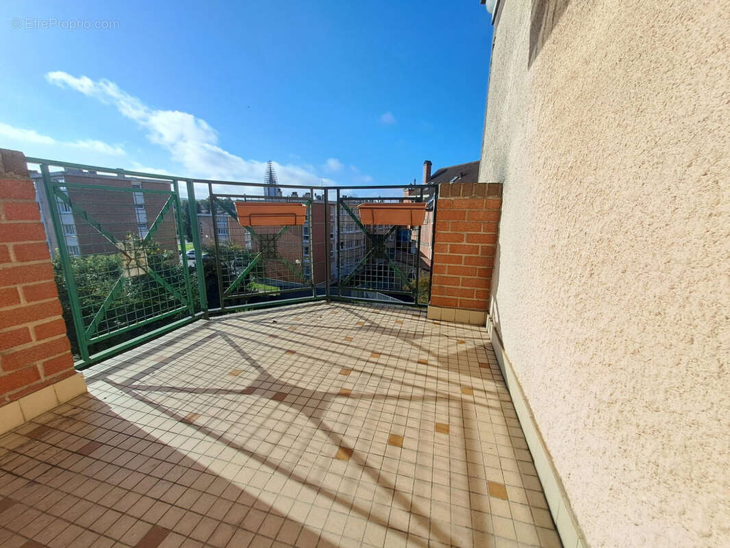 Appartement 2 chambres balcon garage cave - photo 6