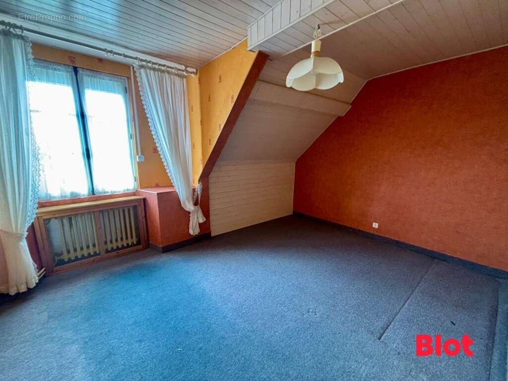 Maison à CHARTRES-DE-BRETAGNE