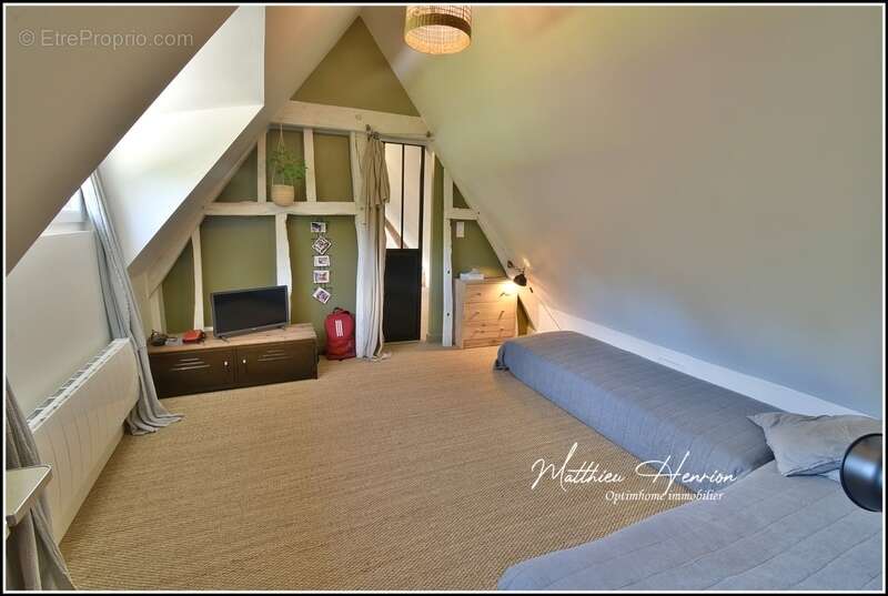 Maison à SYLVAINS-LES-MOULINS