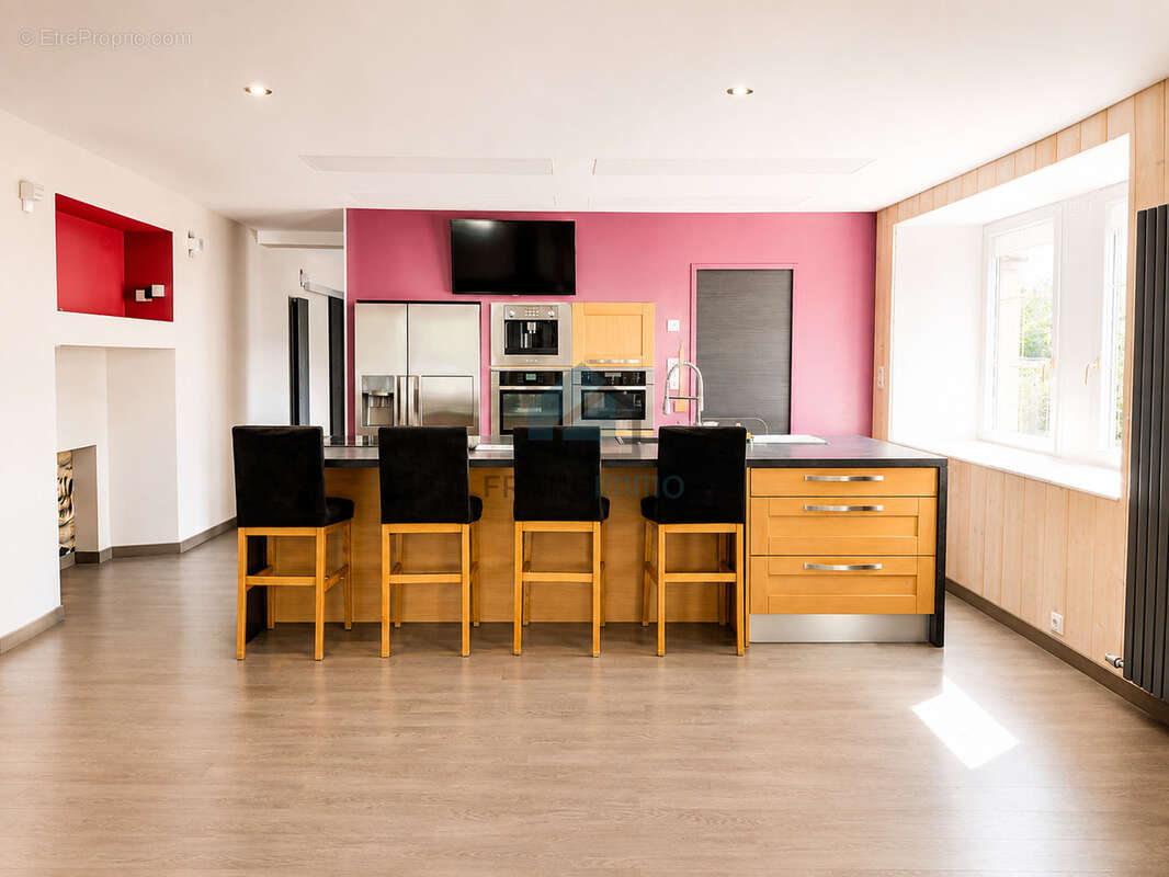 Saint-julien-les-russey - grande maison de caractere - photo 8
