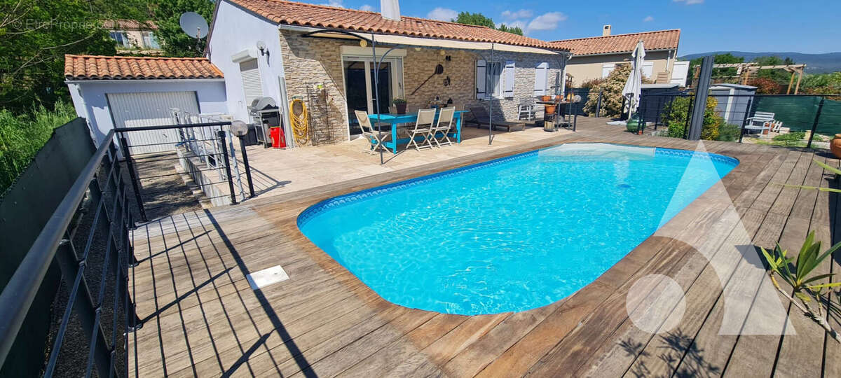 Maison à SALERNES