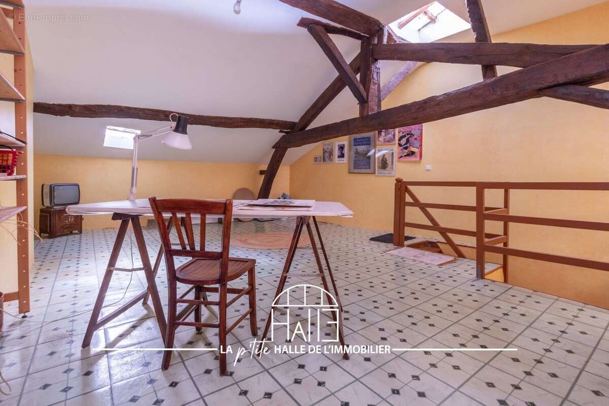 Maison à VERNEUIL-SUR-VIENNE