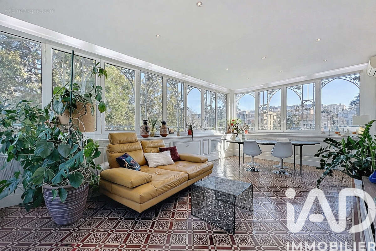 Photo 2 - Appartement à CALUIRE-ET-CUIRE