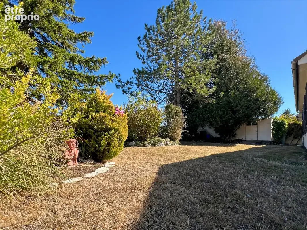  Pavillon à Tournoisis : Le confort du tout en plain-pied dans un cadre verdoyant !  - photo 3