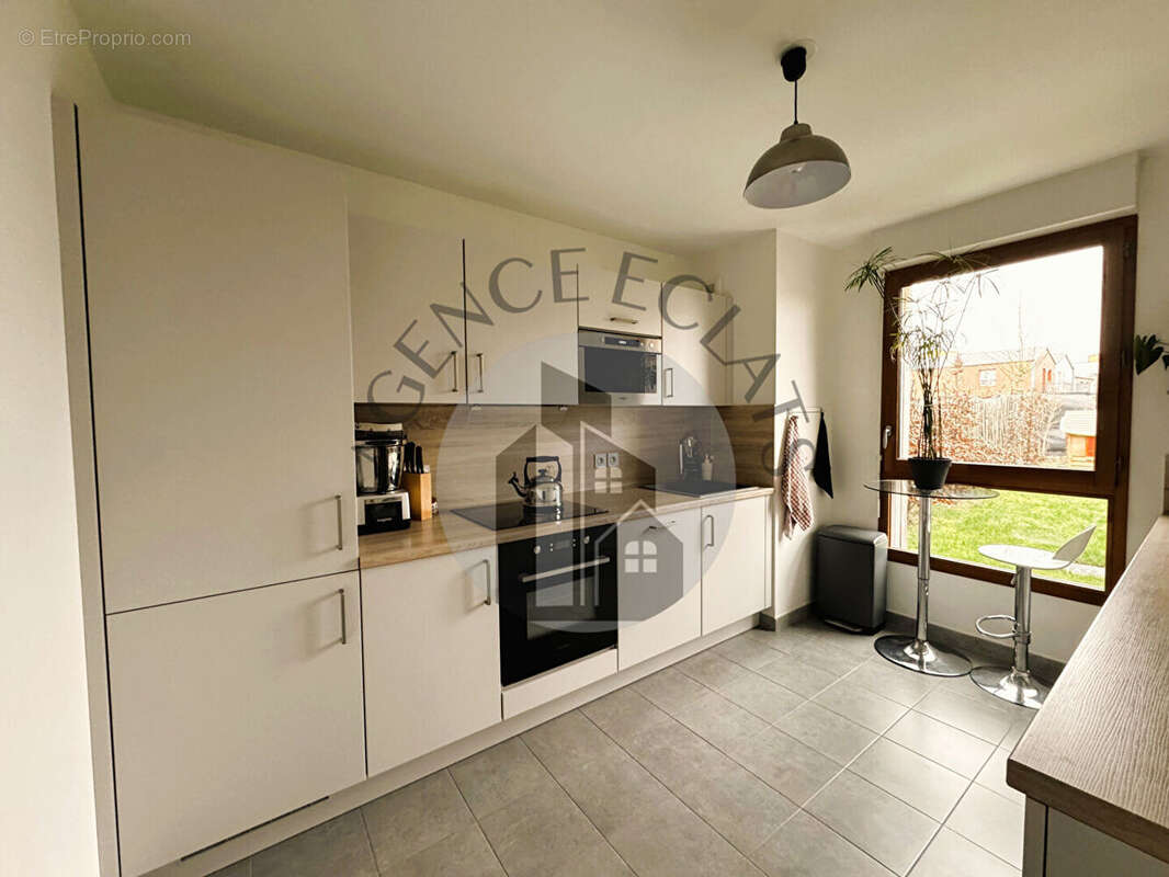 Maison à BUSSY-SAINT-GEORGES