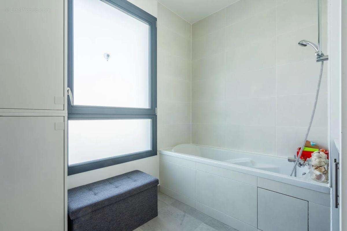 Duplex moderne avec terrasse et vue canal - photo 10