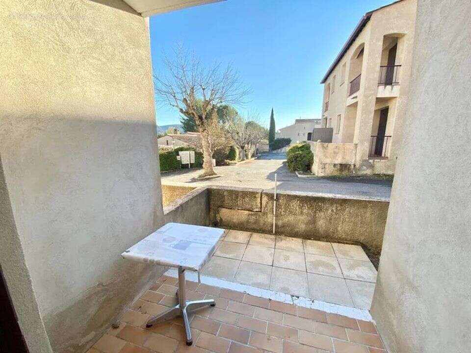 Appartement à GREOUX-LES-BAINS