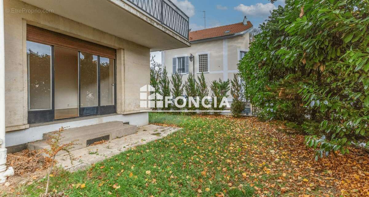 Appartement à BOURG-LA-REINE