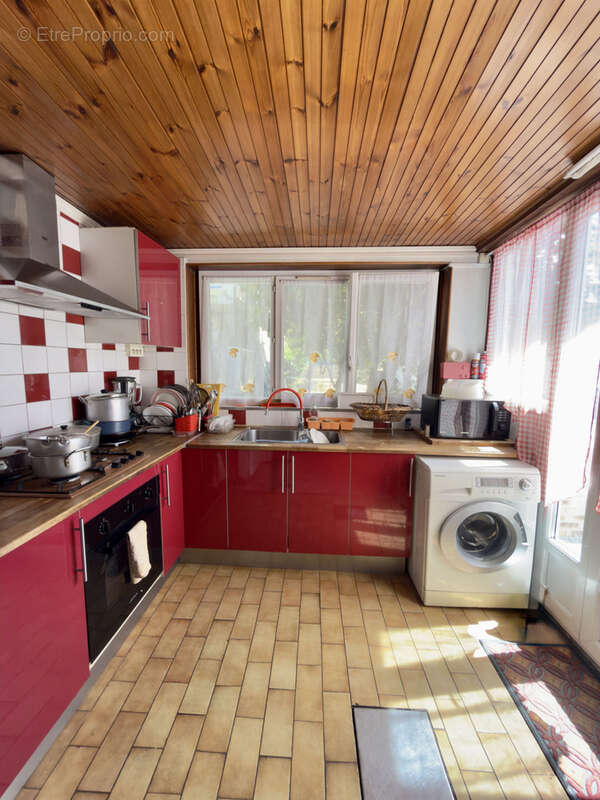 Appartement 62 m² à La Courneuve  - photo 2