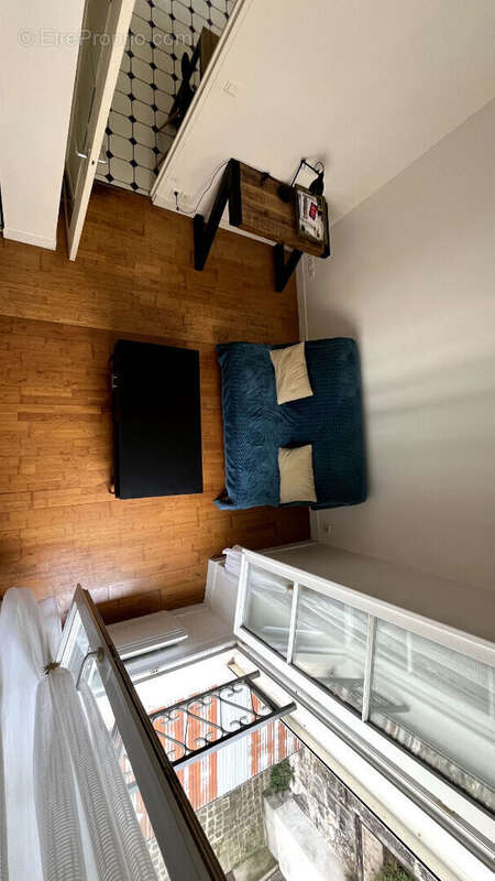 2 pièces plein de charme au coeur de la rue de Charenton - 31 m2 au sol - photo 2