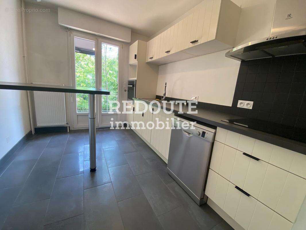 A vendre : maison de 5 pièces – 3 chambres – sous-sol total – jardin - rethel - photo 2